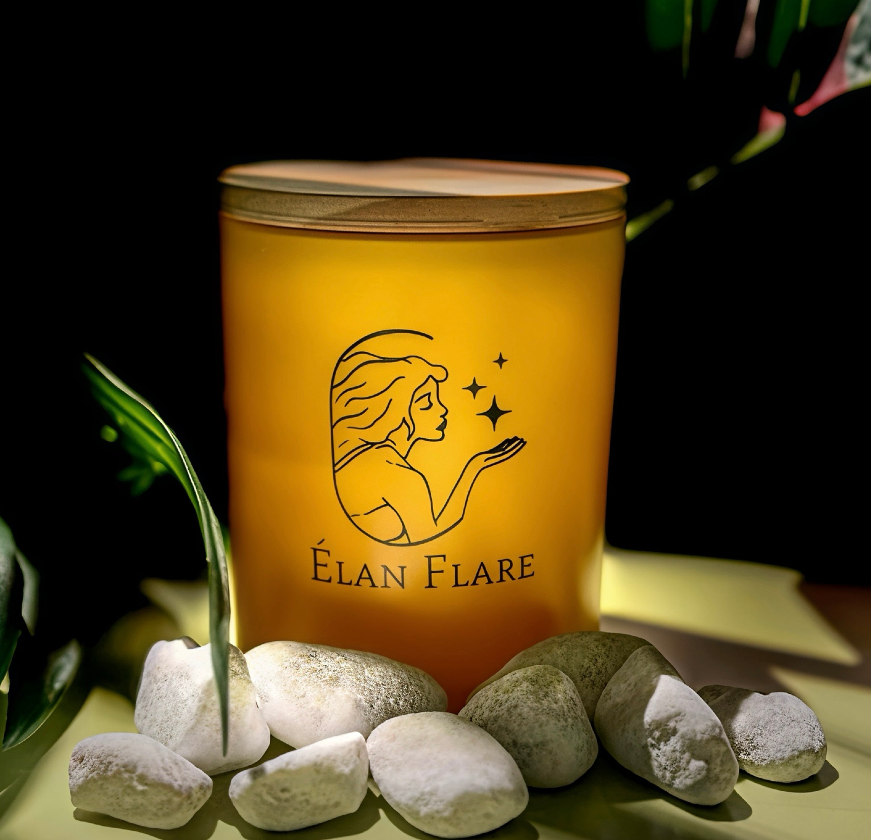 Élan Flare Premium Aromatic Candle – 300ml GOLD jar