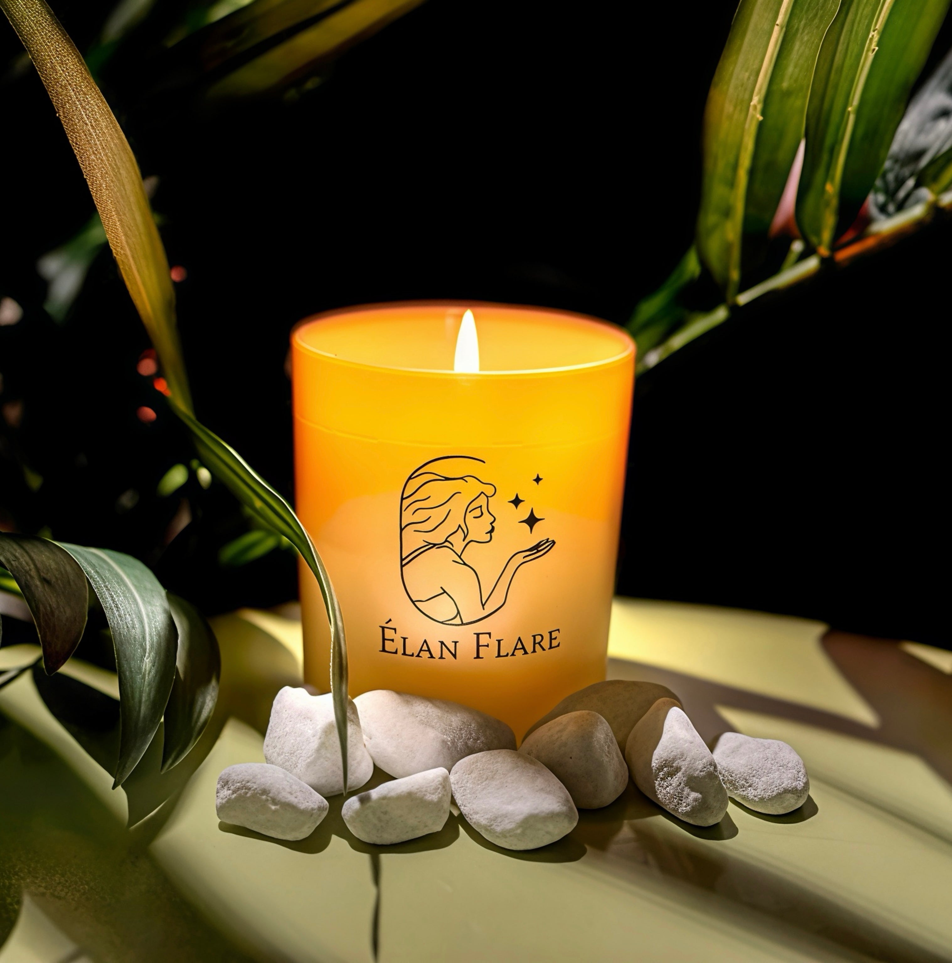 Élan Flare Premium Aromatic Candle – 300ml GOLD jar